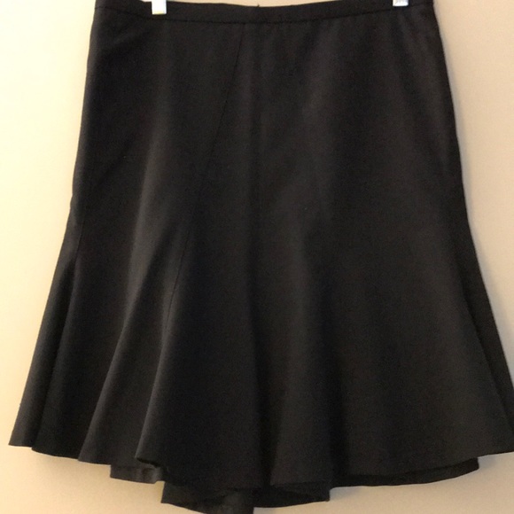 Black swing skirt - Picture 2 of 2